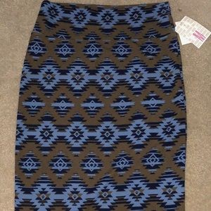 (2) Lulu Roe skirts size Medium